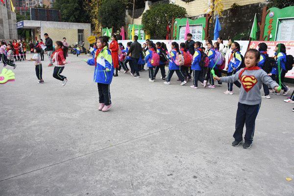 榮縣小學新項目，邁向教育現代化步伐不停歇